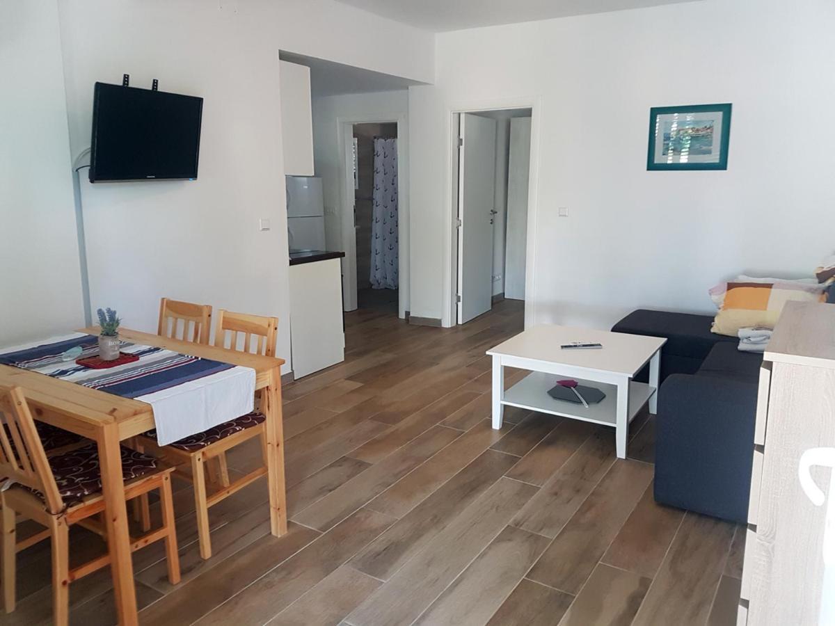Villa Niva Vir Esterno foto