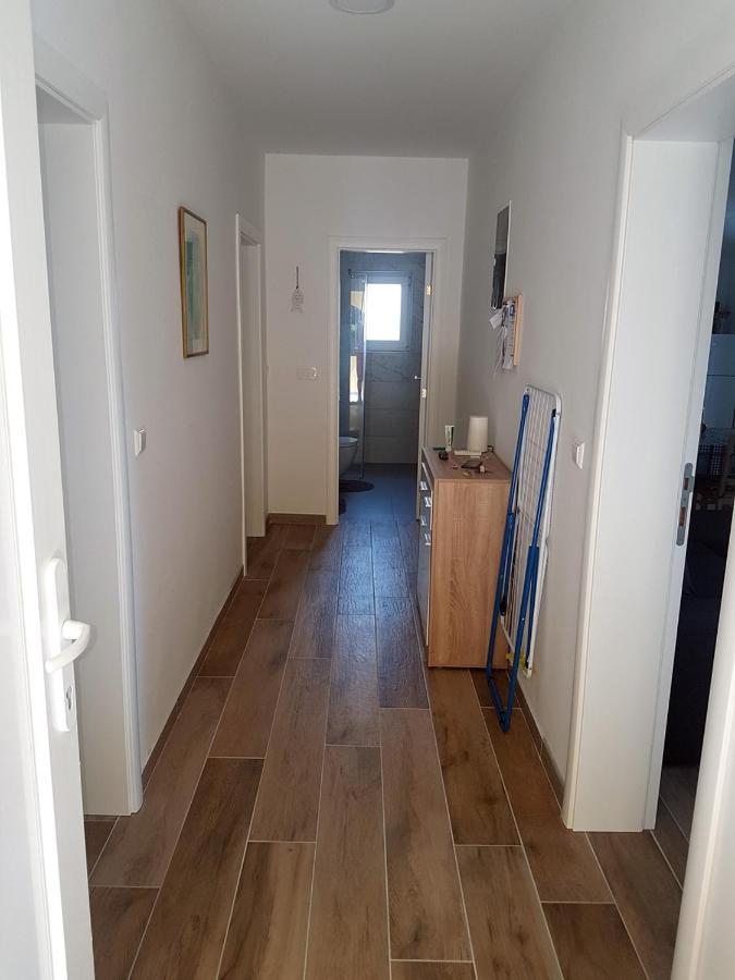 Villa Niva Vir Esterno foto