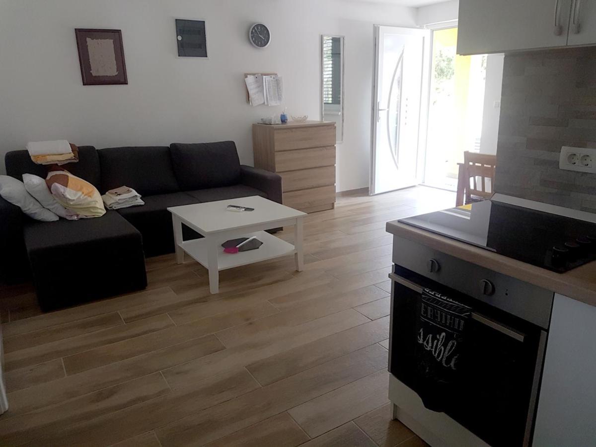 Villa Niva Vir Esterno foto