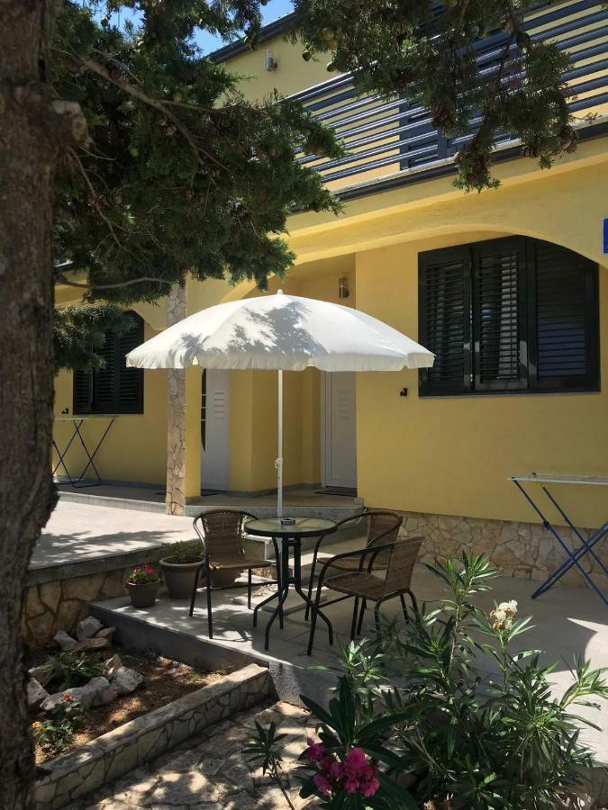 Villa Niva Vir Esterno foto